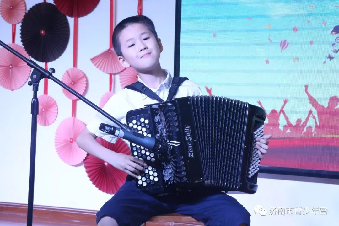 华舜学府最新动态揭秘，科技引领未来，极致学习体验之旅