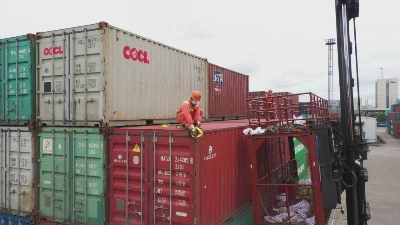 北仑最新集装箱司机招聘,行业趋势与个人选择的交汇点