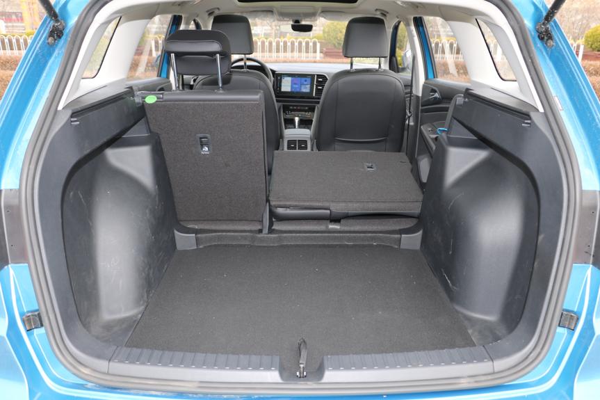 最新款大众越野车7座，时代翘楚，引领越野风潮