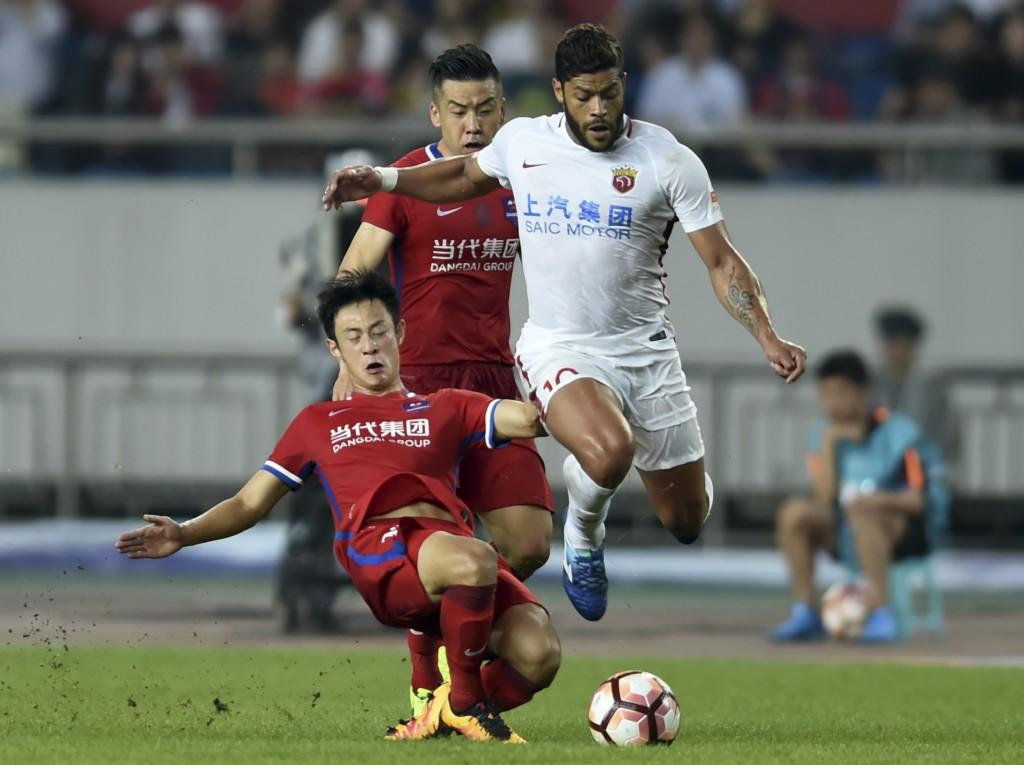 重庆力帆足球最新动态，自然美景中的探索之旅揭秘！