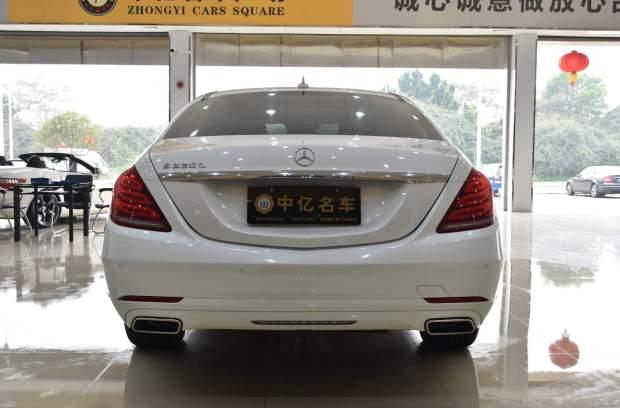 奔驰S320L 2015款最新报价，探索自然美景的梦幻座驾