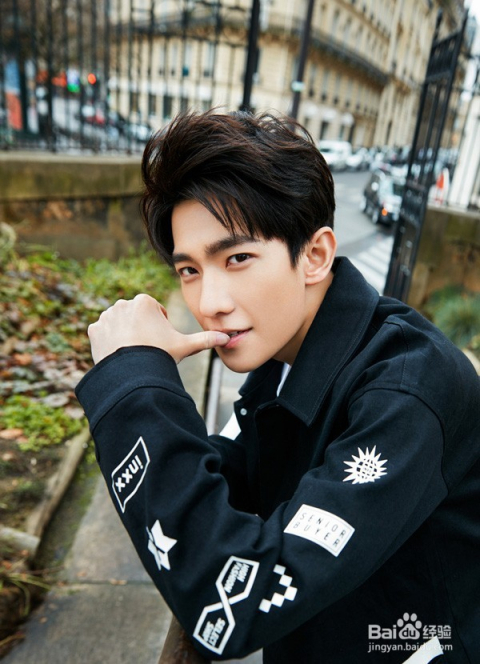 杨洋最新照片曝光,小巷深处的星光与小店的独特魅力