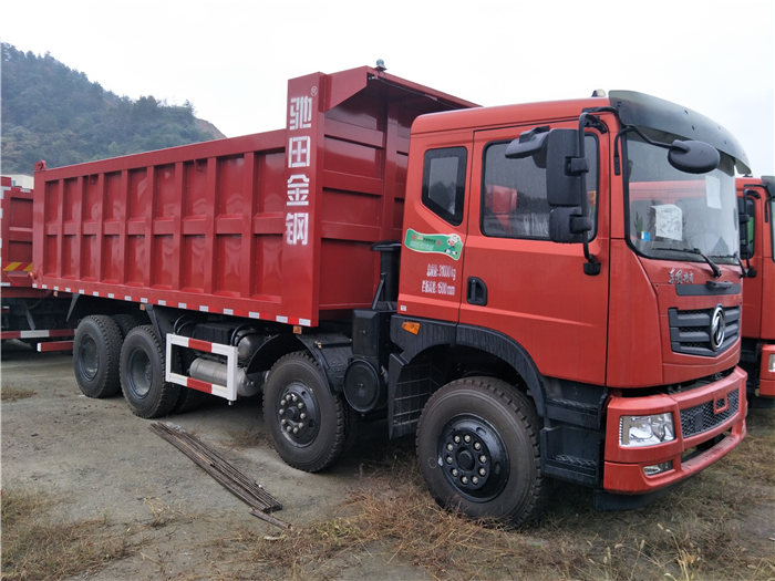 最新轻皮前四后八自卸,小巷特色小店的惊喜发现