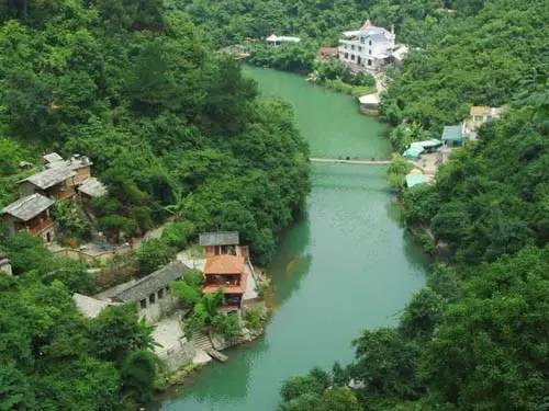 贵阳新天寨最新招聘,友情的温暖与工作奇遇的交汇点