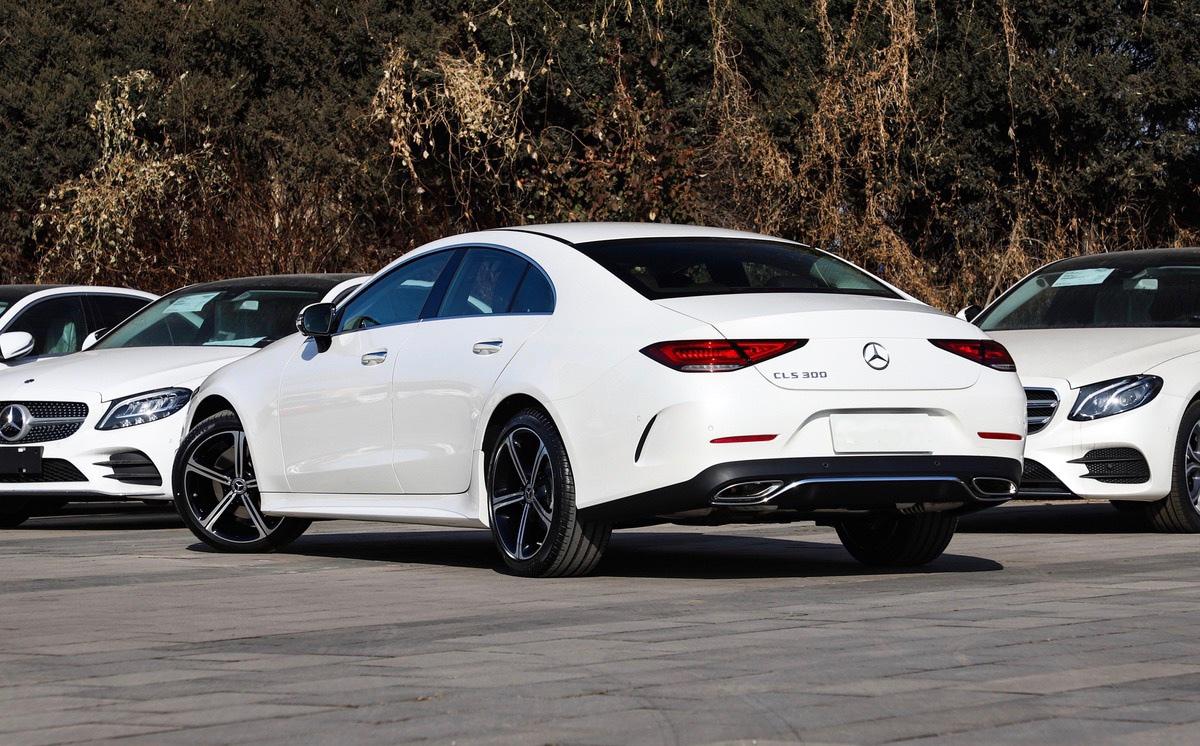 奔驰CLS换代最新消息揭秘,全新车型即将登场!