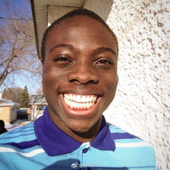 『黑人最新自拍潮流风采,个性魅力的完美展现』