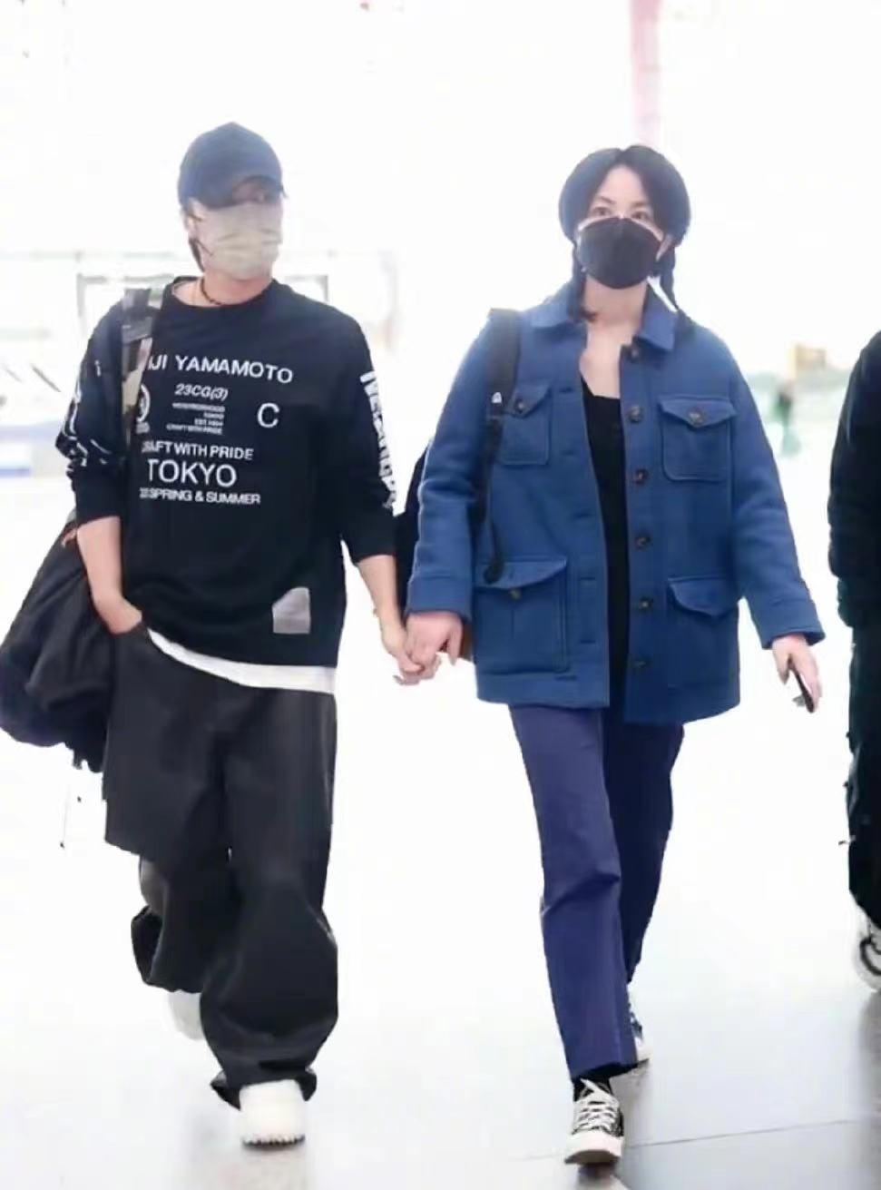 王菲与谢霆锋最新动态揭秘,科技情感融合,智能生活新篇章