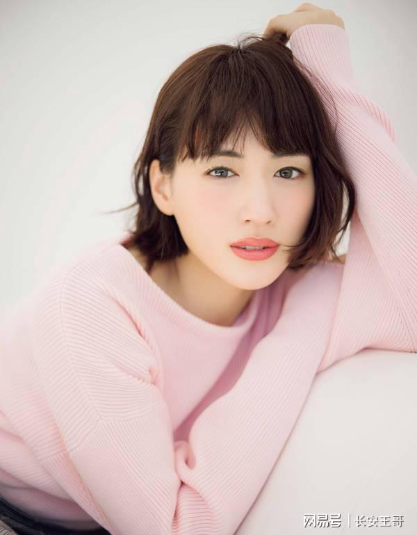 日本璀璨女明星,无限魅力闪耀星光
