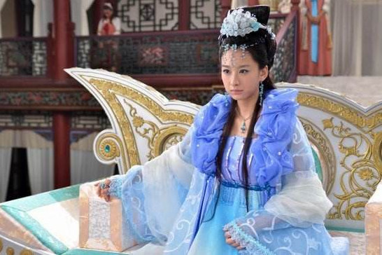 穆婷婷，巷弄戏剧之星与隐藏小店的邂逅之旅