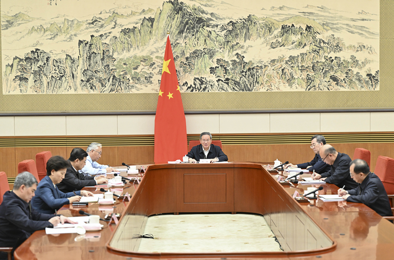 李强最新演讲,小巷深处的独特风味,一家特色小店的探索之旅