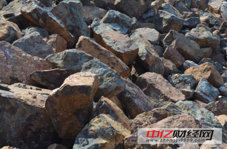 铁矿最新行情揭秘,巷弄深处的矿石宝藏探秘与价格动态更新