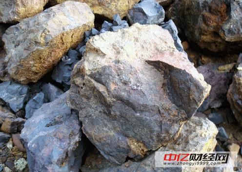 铁矿最新行情揭秘,巷弄深处的矿石宝藏探秘与价格动态更新