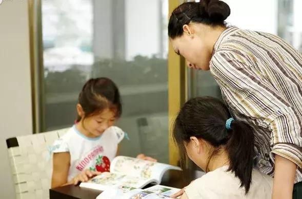 最新微信群发助力知识巅峰,自信成就梦想旅程