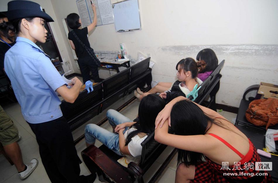 揭秘最新扫黄行动,站街女视频背后的真相探索