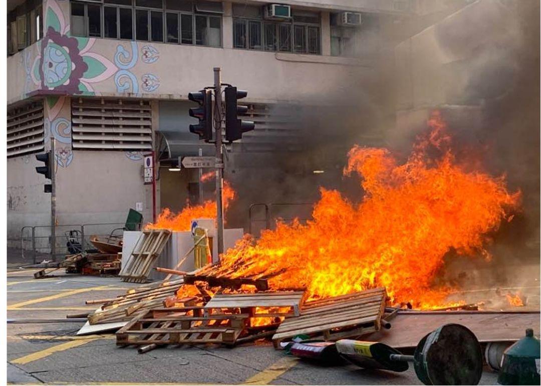 最新路障,路上的奇遇与家的温馨连接