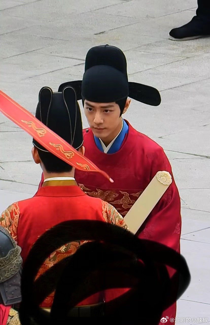 肖战最新拍摄路透,幕后花絮与拍摄细节大揭秘