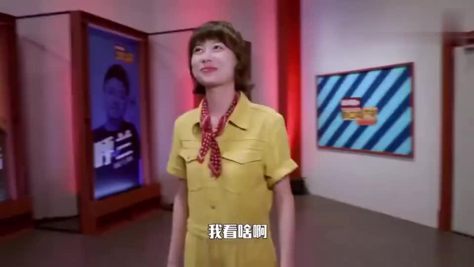 晓卉脱口秀最新爆笑上演，幽默风暴再度来袭！